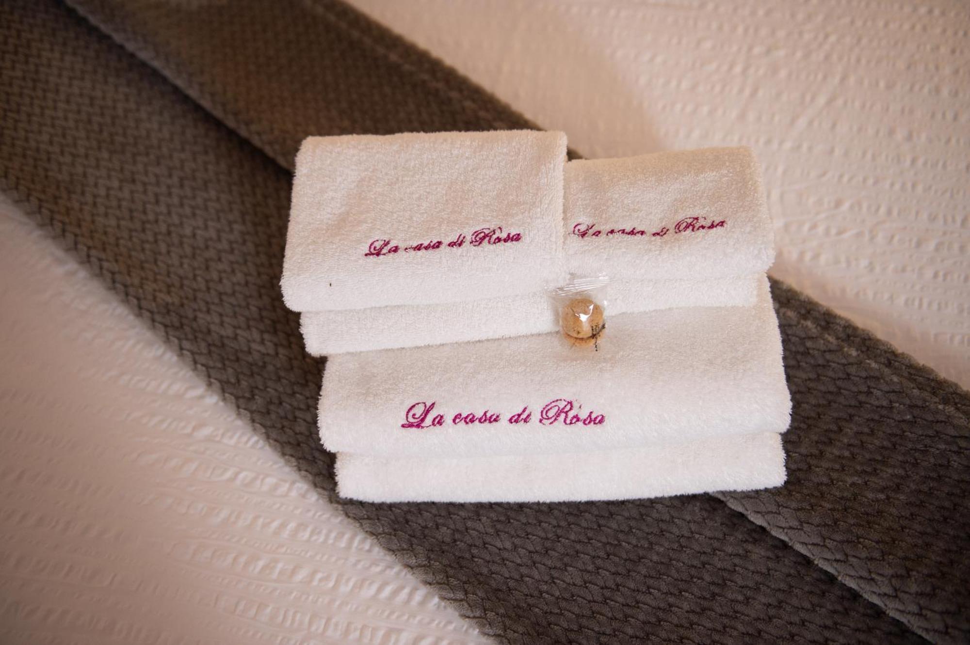B&B La Casa di Rosa Vago Bagian luar foto