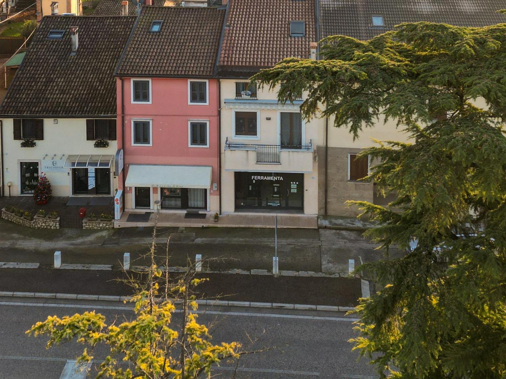 B&B La Casa di Rosa Vago Bagian luar foto