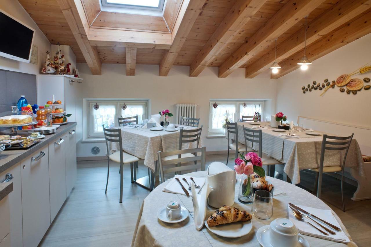 B&B La Casa di Rosa Vago Bagian luar foto