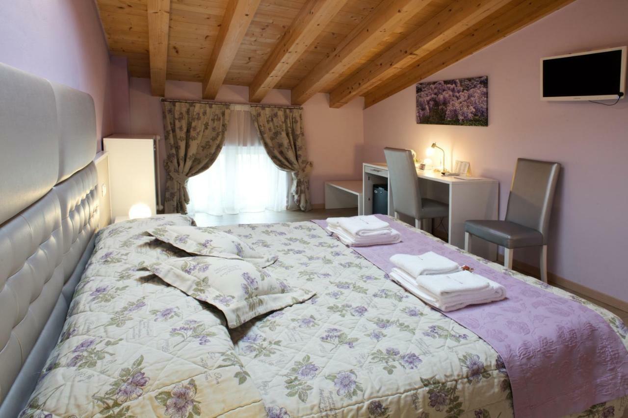 B&B La Casa di Rosa Vago Bagian luar foto