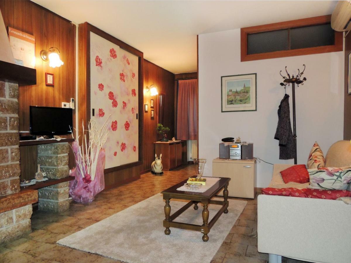 B&B La Casa di Rosa Vago Bagian luar foto